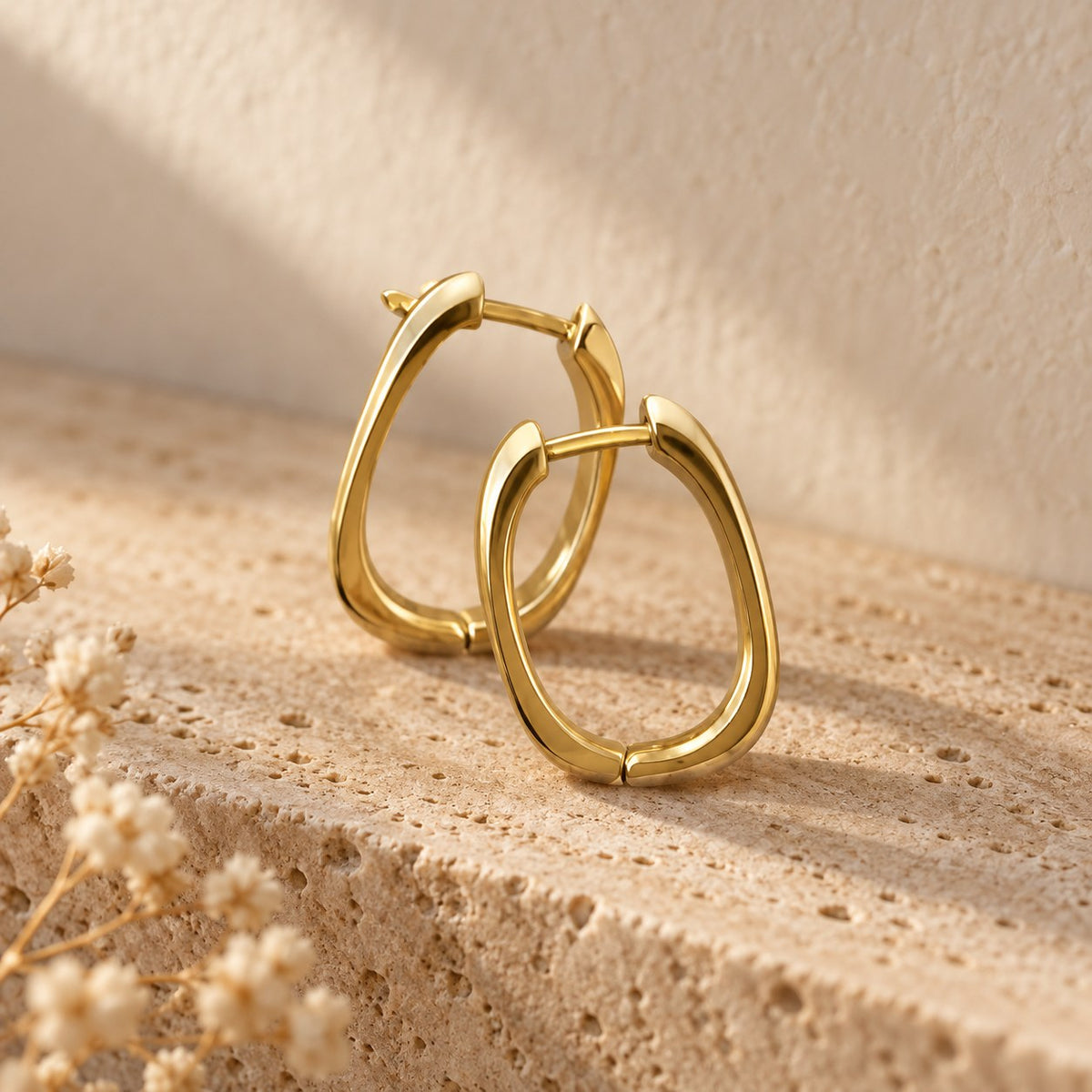 The Loose Ends Look: Thread Count, the Bar None Gold Wheat Chain and Square Deal